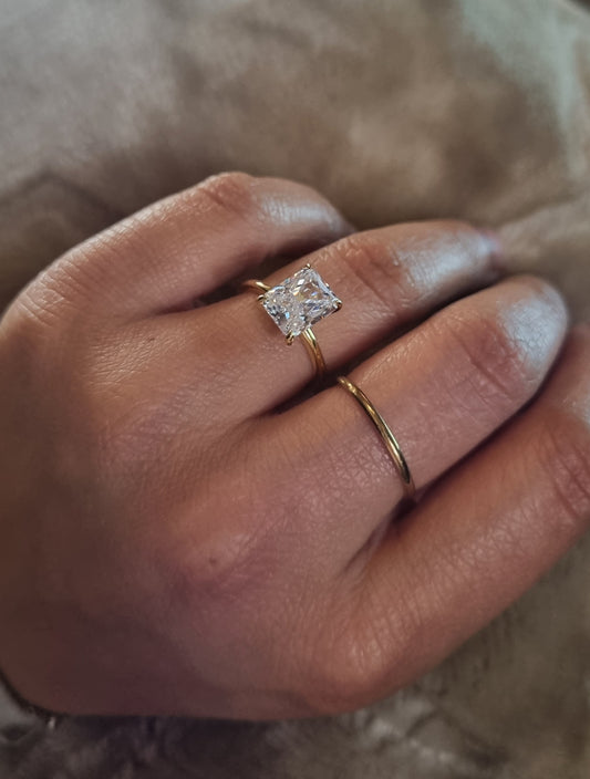 Sterling silver, 18k plated, 2Karat Cubic Zirconia Emerald cut ring ๐