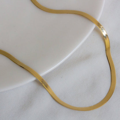 Herringbone chain gold